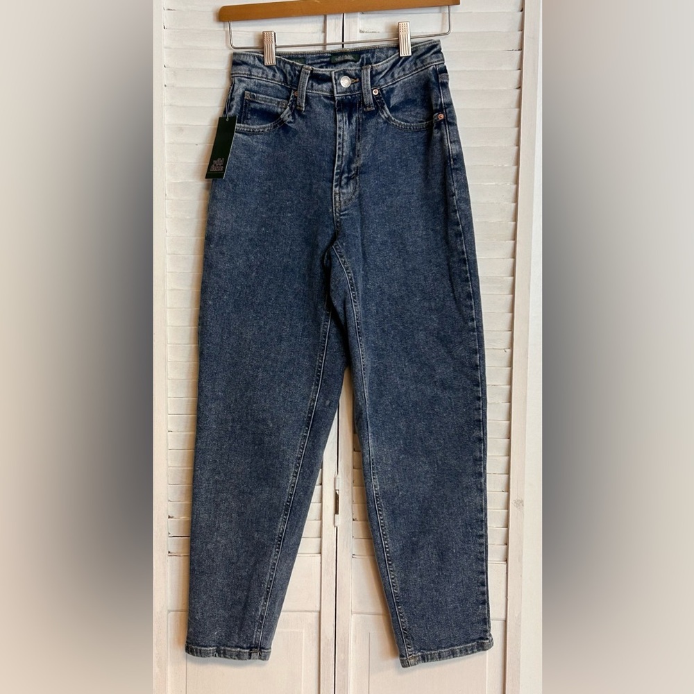 Wild Fable size 2 Super High Rise Tapered stretch stonewashed blue jeans NWT